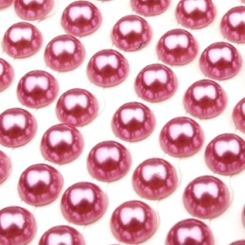 Self adhesive pearls