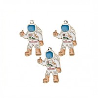 METAL CHARM ASTRONAUT WITH ENAMEL 2.2Χ3.2cm 10pcs