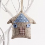 Hanging fabric little home